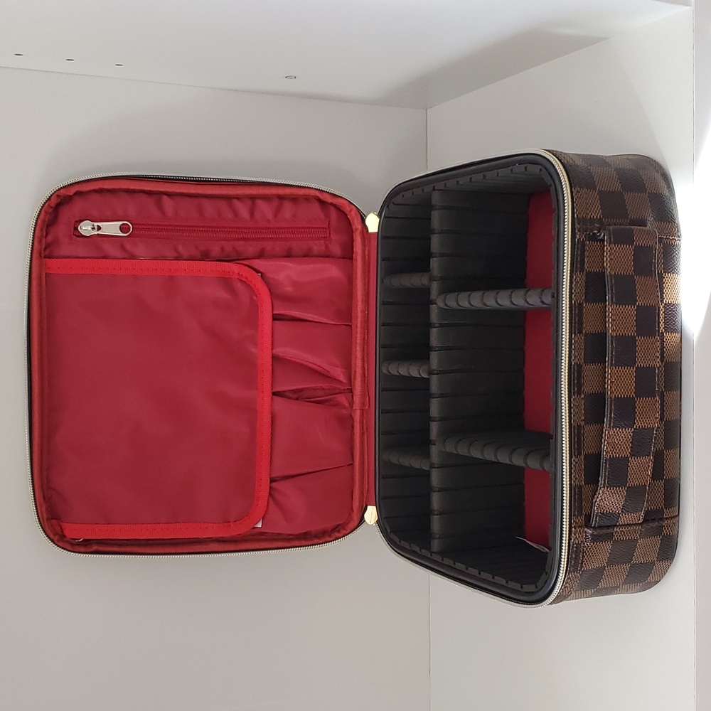 Brown Checkered Makeup Bag NWOT Adjustable Compartment - Picture 16 of 16